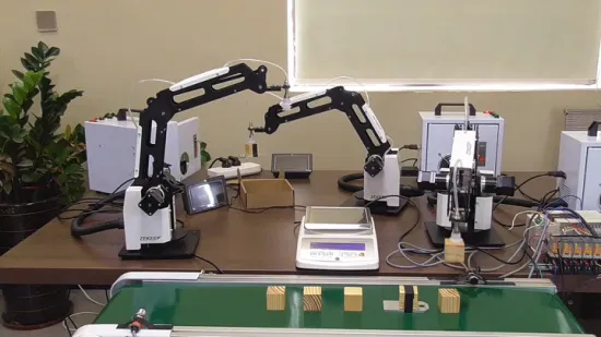 301ED fournit un manipulateur robotique entièrement automatique et entièrement open source pour l'enseignement universitaire